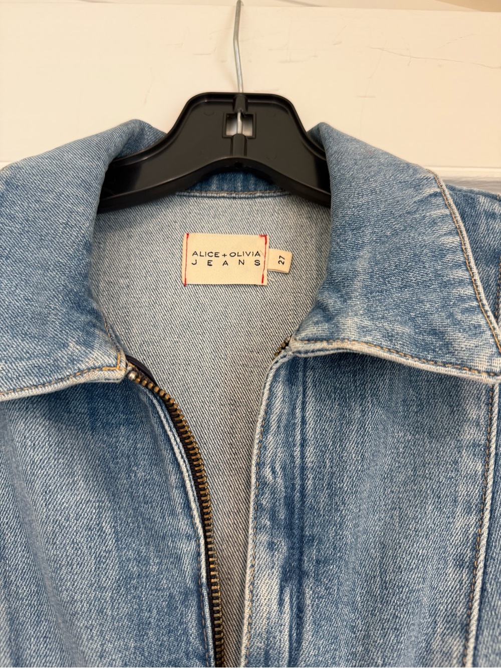 Alice + Olivia “Gorgeous” Denim Jumpsuit w Raw Hem, Size 27 - Picture 2 of 12